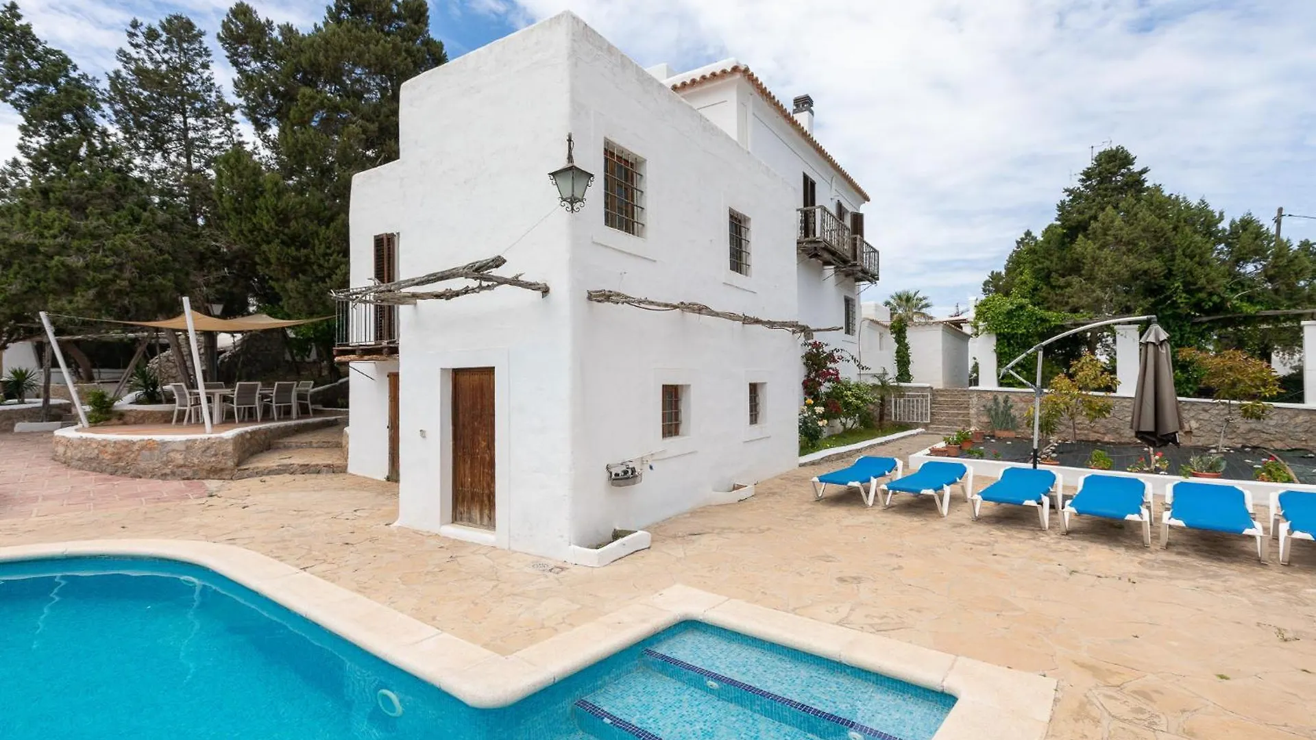 Sera De Vall location